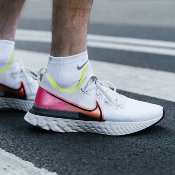 Nike Epic React Infinity Run Flyknit Men's shoes - Picture 7 of 8
